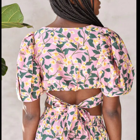 Moon River floral crop top Medium - Picture 2 of 3